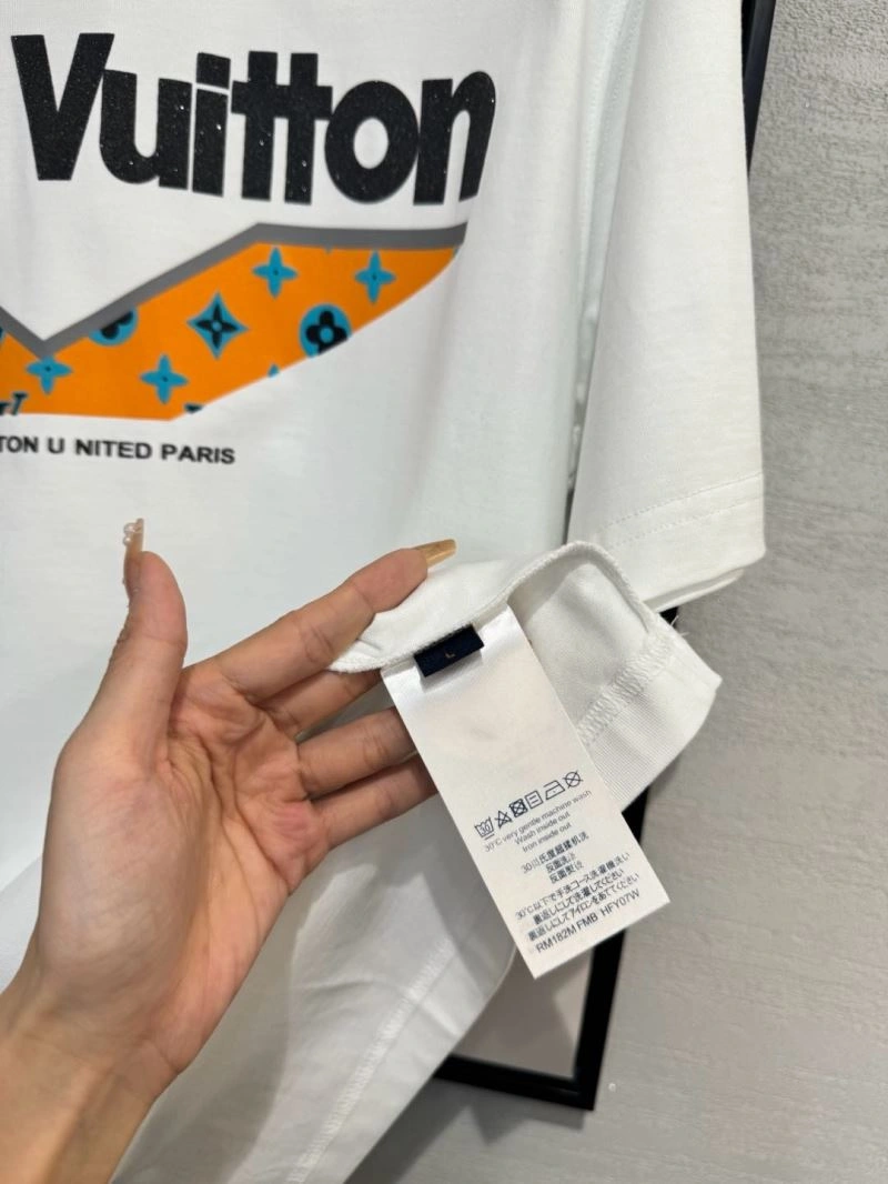 Louis Vuitton T-Shirts Comfortable 134777
