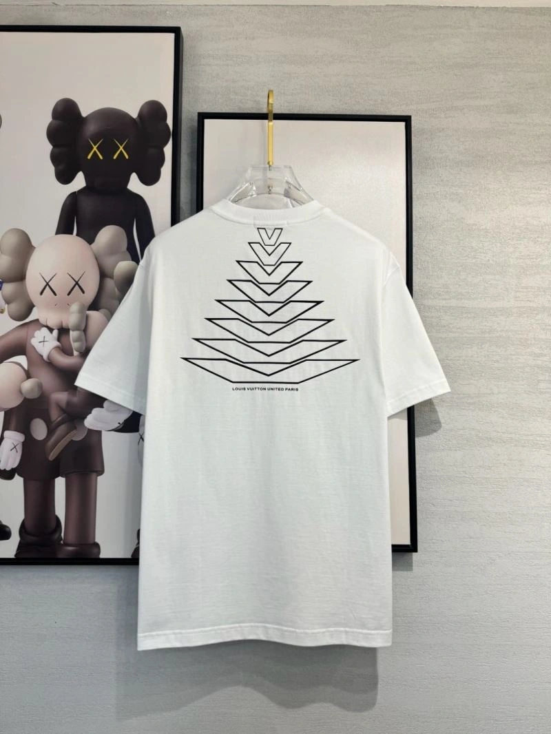 Louis Vuitton T-Shirts Comfortable 134777