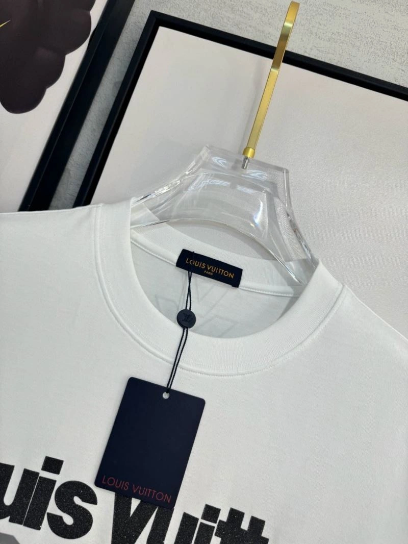 Louis Vuitton T-Shirts Comfortable 134777