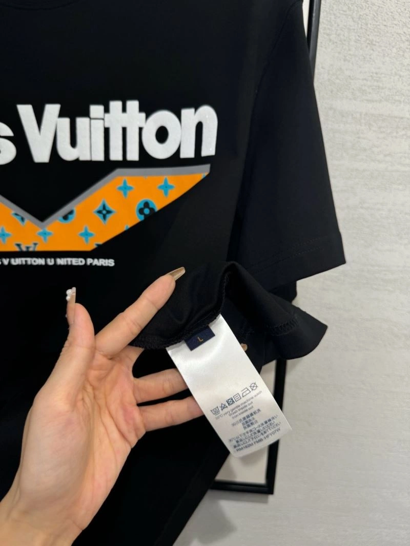 Louis Vuitton T-Shirts Reliable 134775