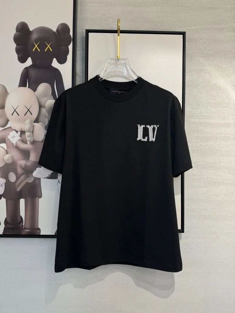 Louis Vuitton T-Shirts WrinkleFree 134776