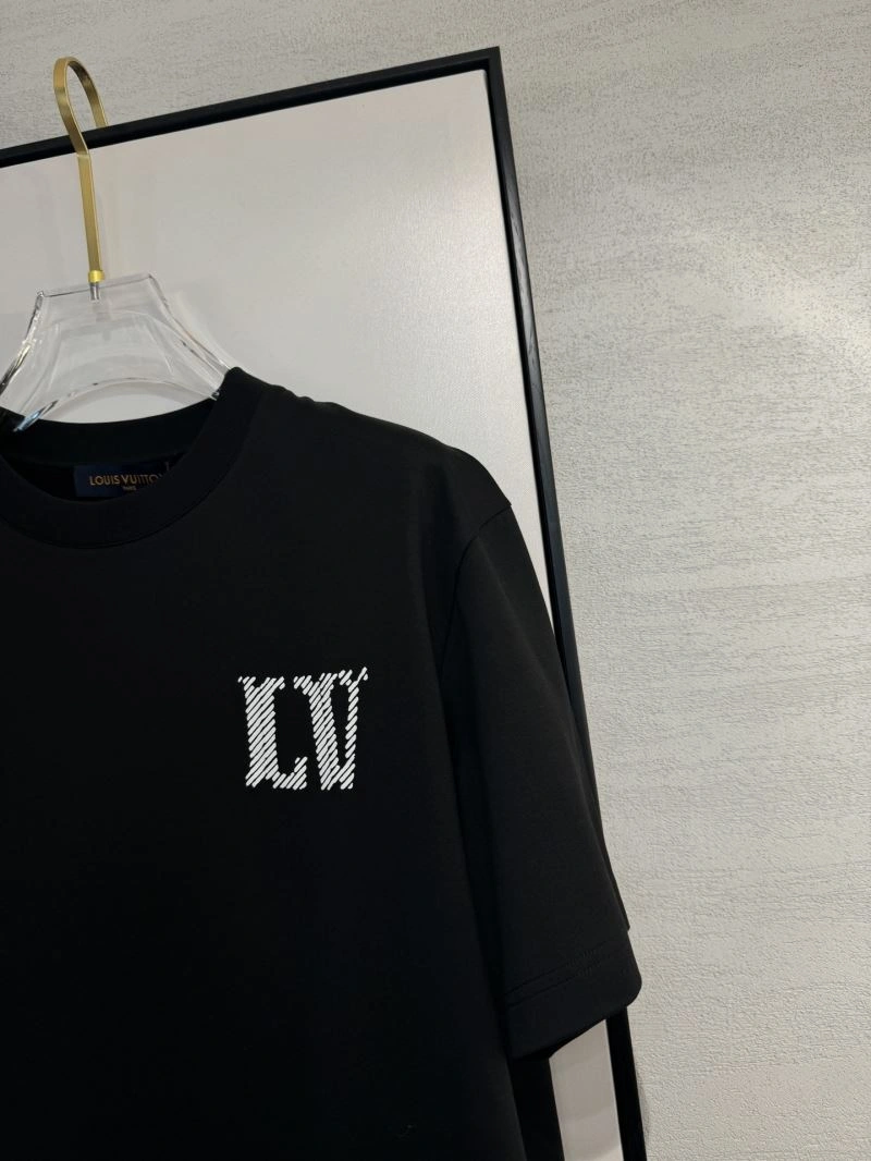 Louis Vuitton T-Shirts WrinkleFree 134776
