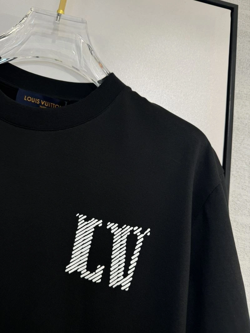 Louis Vuitton T-Shirts WrinkleFree 134776