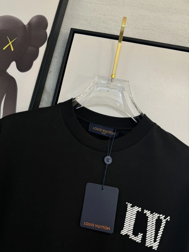 Louis Vuitton T-Shirts WrinkleFree 134776
