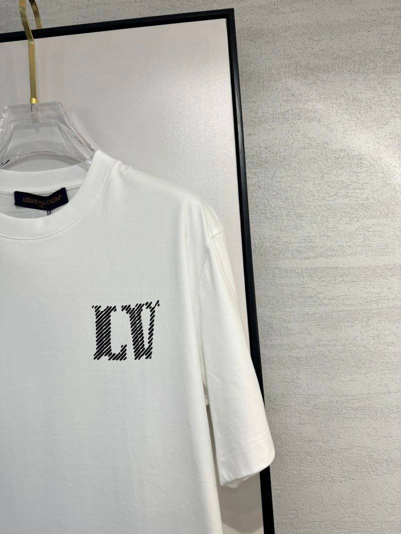 GoodFit Louis Vuitton T-Shirts 134760