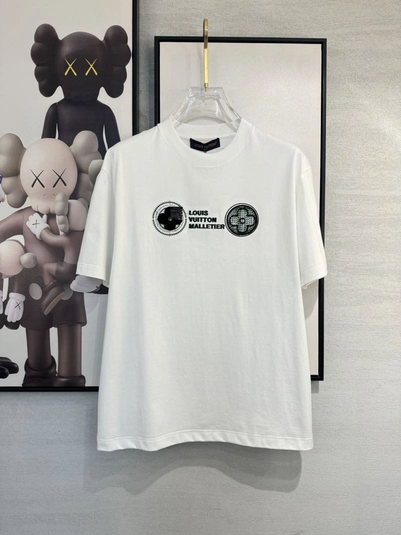 Sophisticated Louis Vuitton T-Shirts 134755