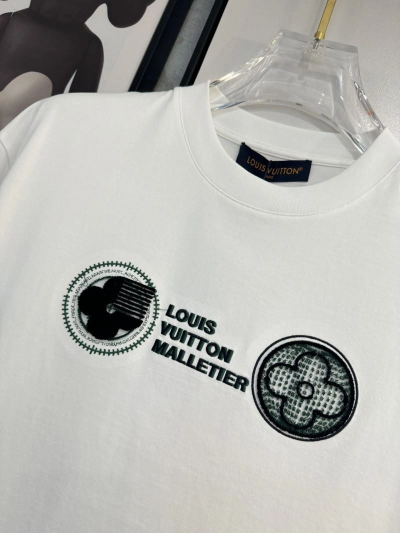 Sophisticated Louis Vuitton T-Shirts 134755