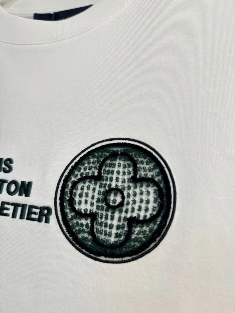 Sophisticated Louis Vuitton T-Shirts 134755