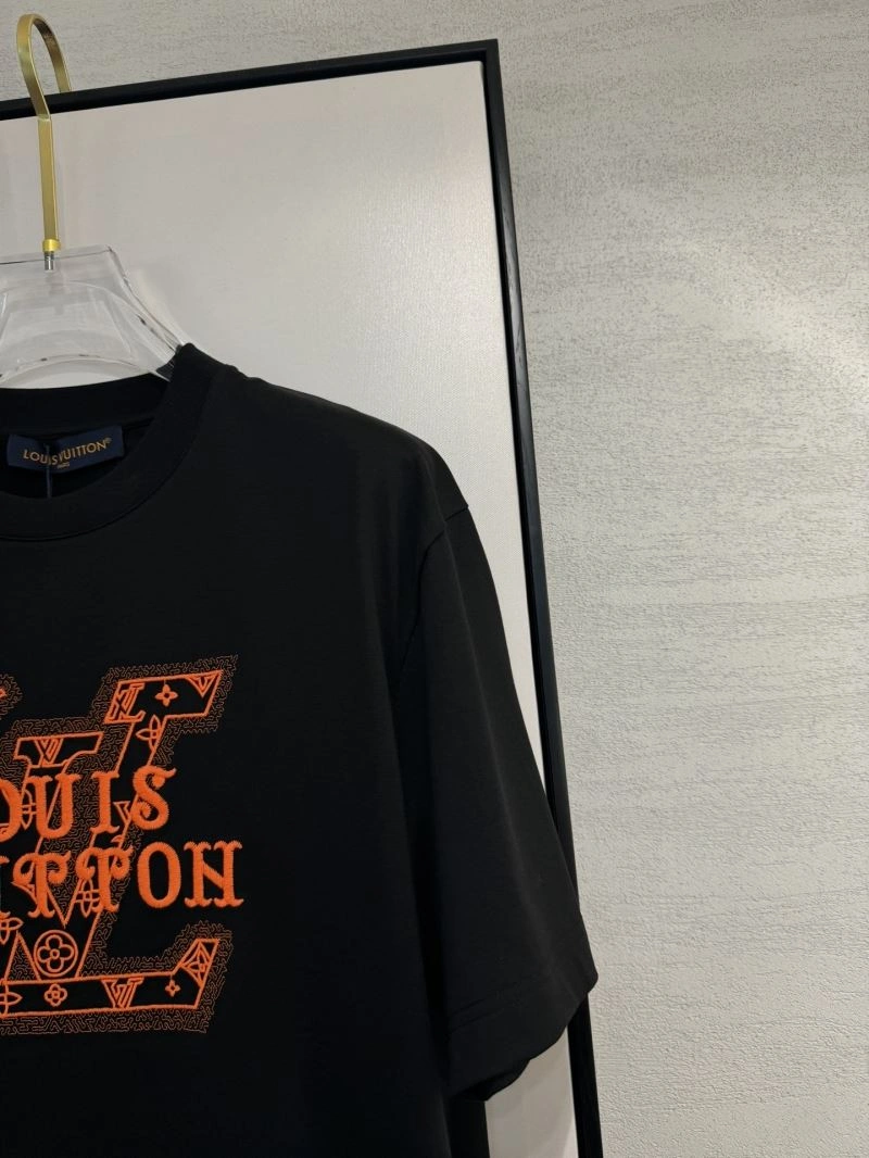 Louis Vuitton T-Shirts Sophisticated 134757