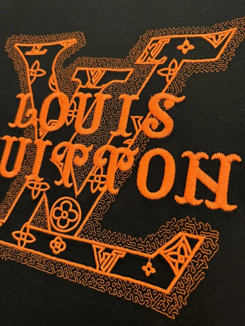 Louis Vuitton T-Shirts Sophisticated 134757