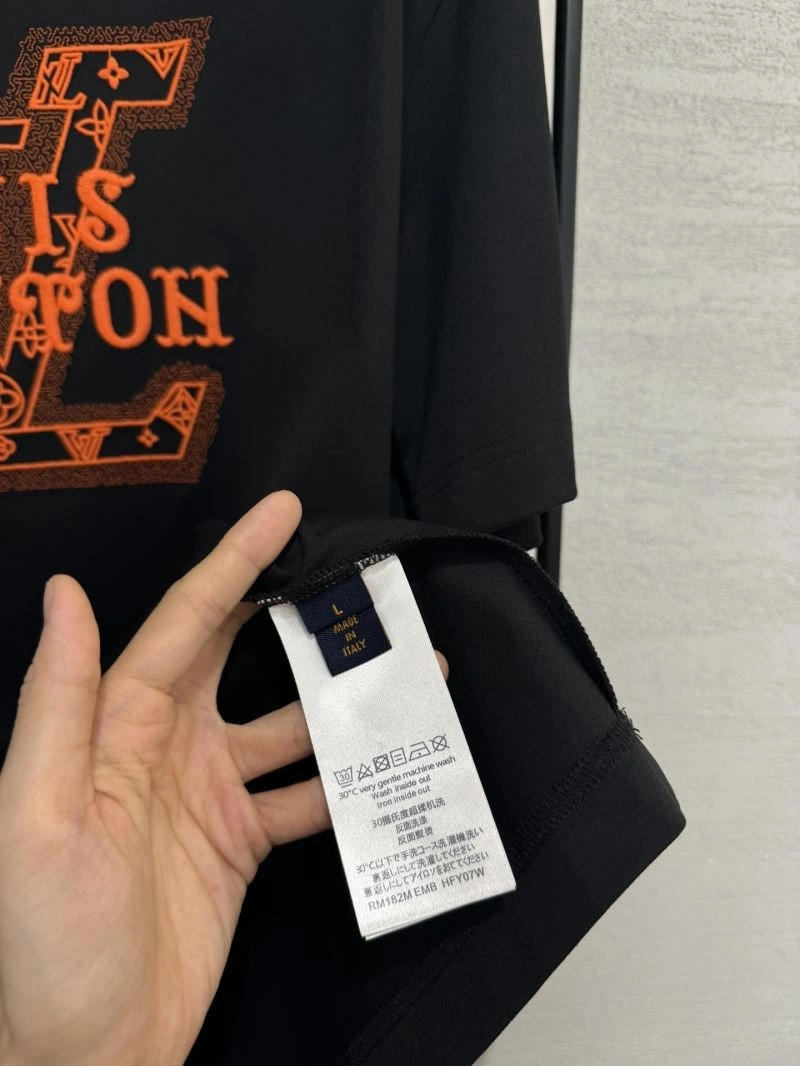 Louis Vuitton T-Shirts Sophisticated 134757