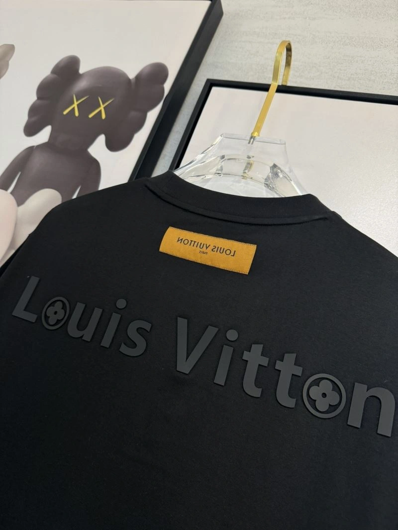 Louis Vuitton T-Shirts Functional 134752