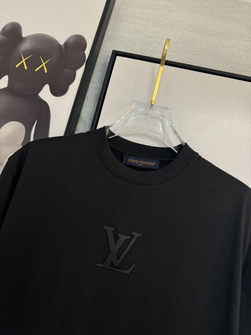 Louis Vuitton T-Shirts Functional 134752