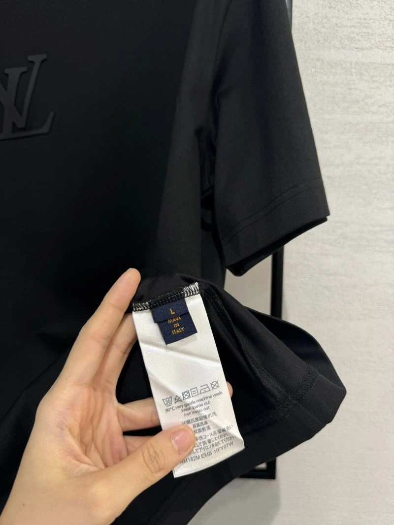 Louis Vuitton T-Shirts Functional 134752