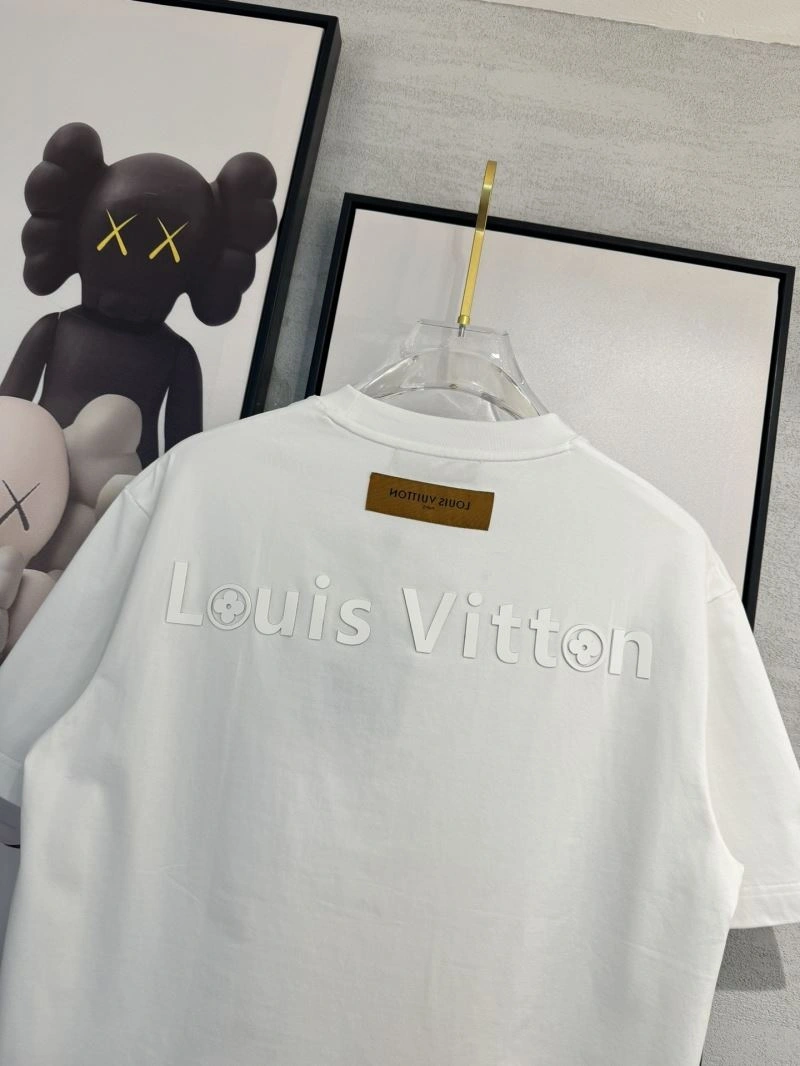 Louis Vuitton T-Shirts Fashionable 134751