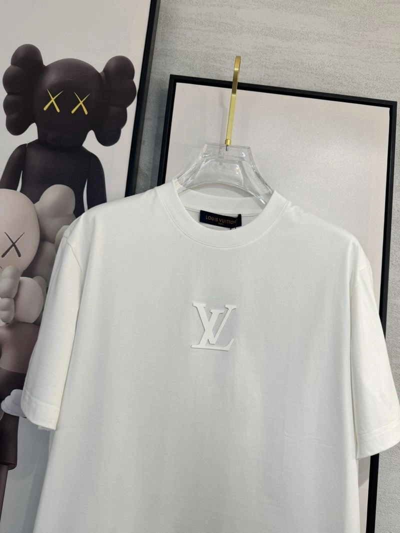Louis Vuitton T-Shirts Fashionable 134751