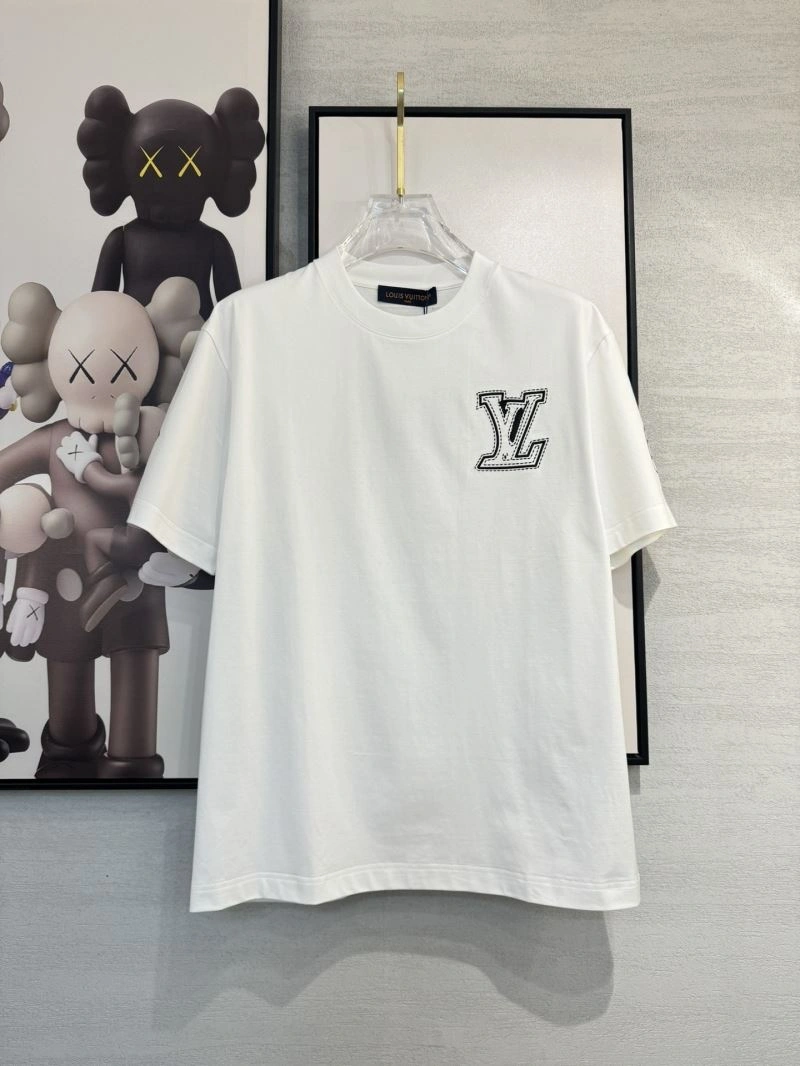 Unisex Louis Vuitton T-Shirts 134754