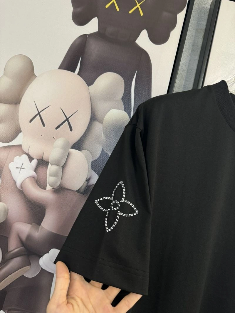 Louis Vuitton T-Shirts EasyMatch 134785