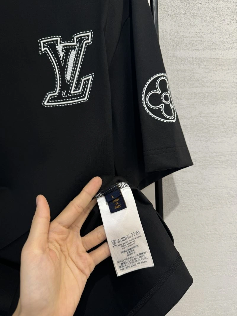 Louis Vuitton T-Shirts EasyMatch 134785