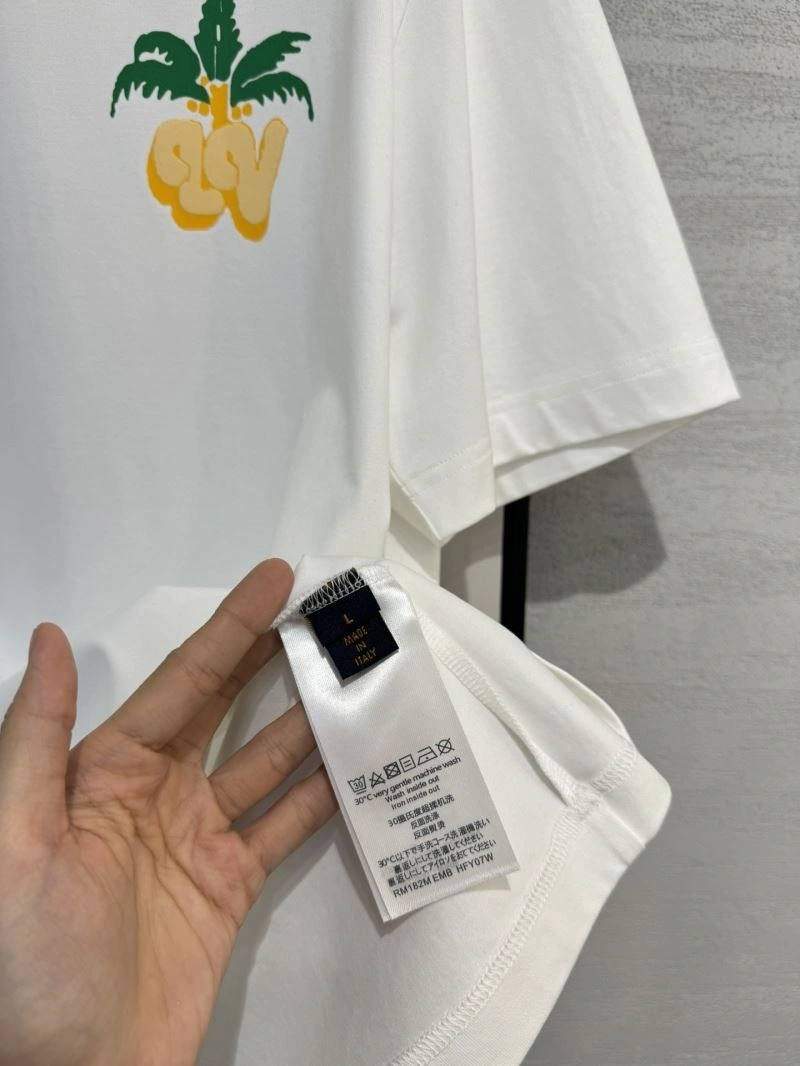Unisex Louis Vuitton T-Shirts 134753