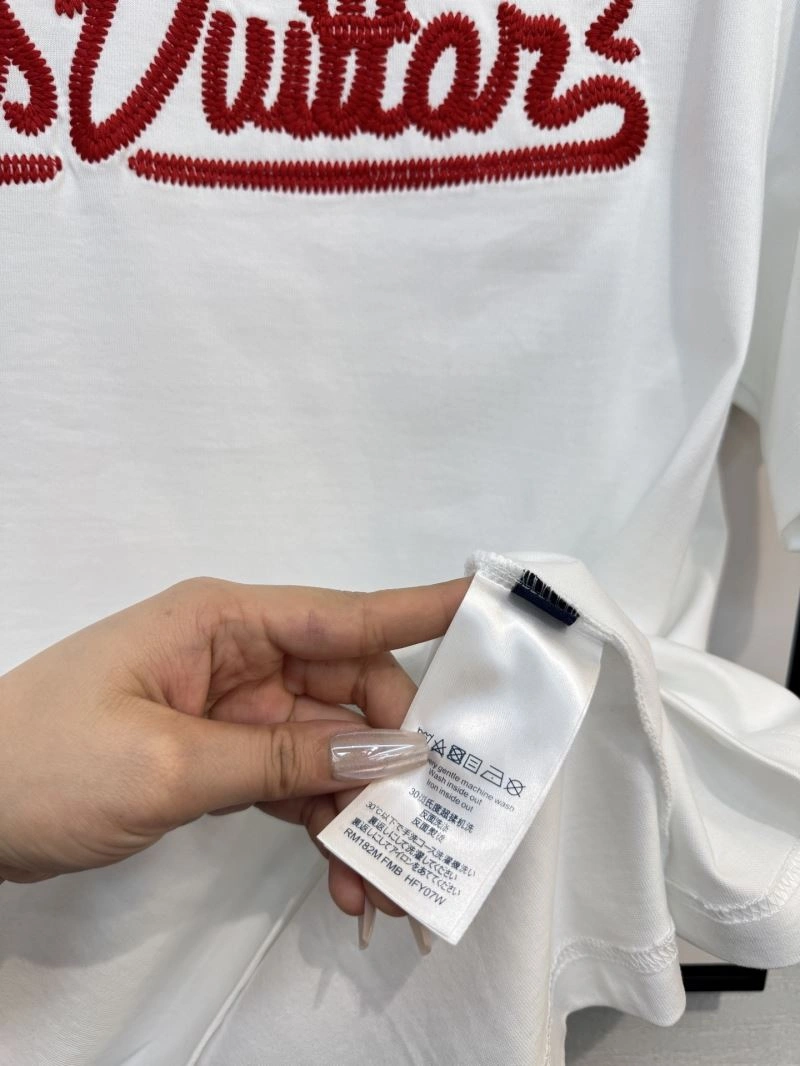 Louis Vuitton T-Shirts Durable 134747