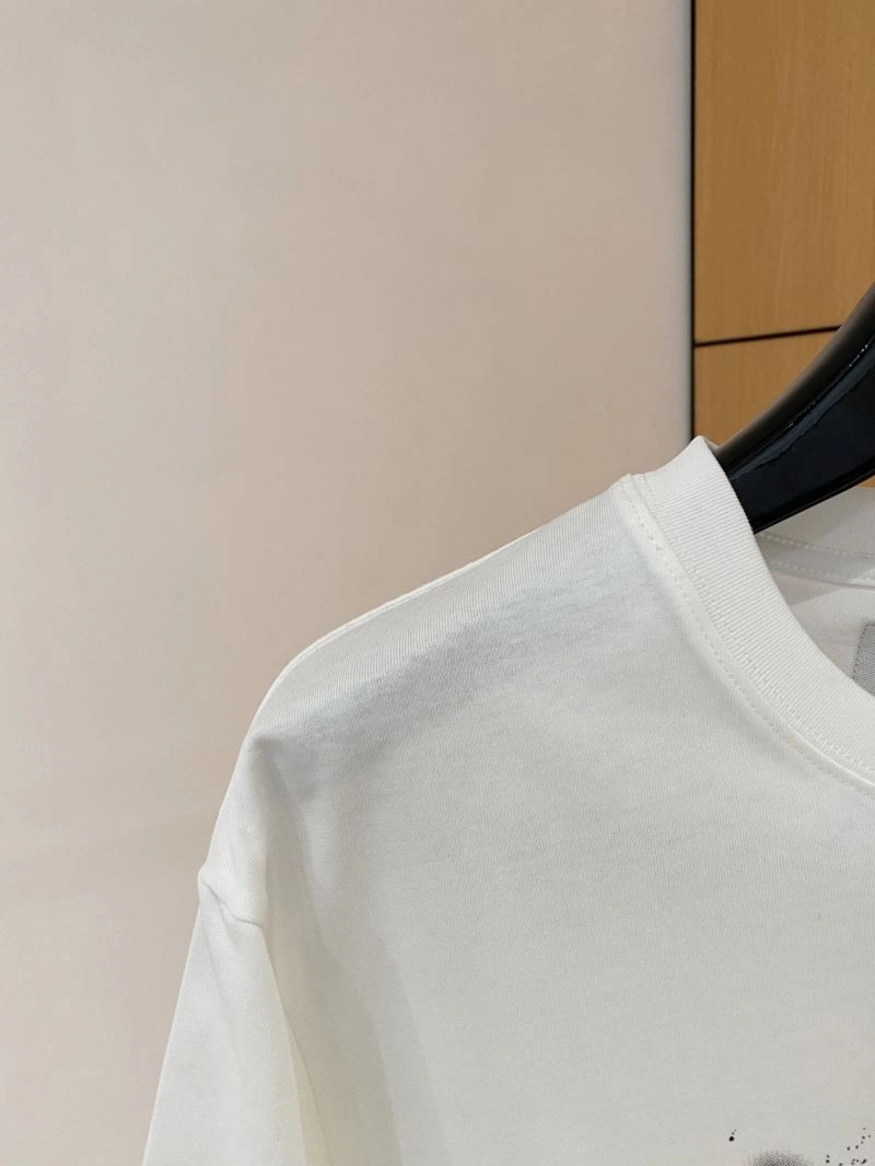 Louis Vuitton T-Shirts Classic 134742