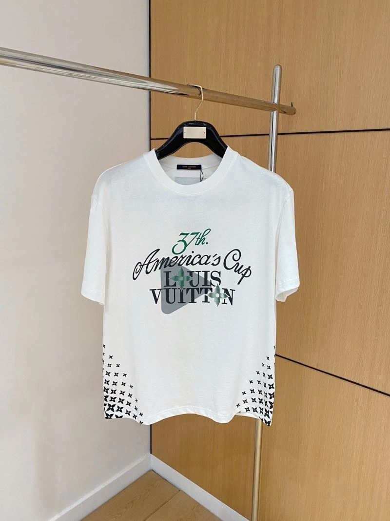 Louis Vuitton T-Shirts Trendsetting 134745