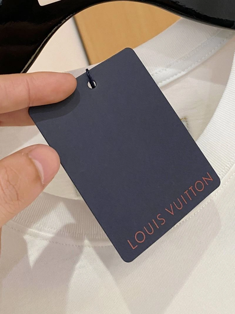 Louis Vuitton T-Shirts Trendsetting 134745