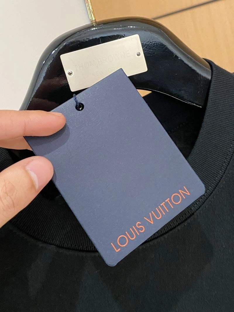 Louis Vuitton T-Shirts Sustainable 134727