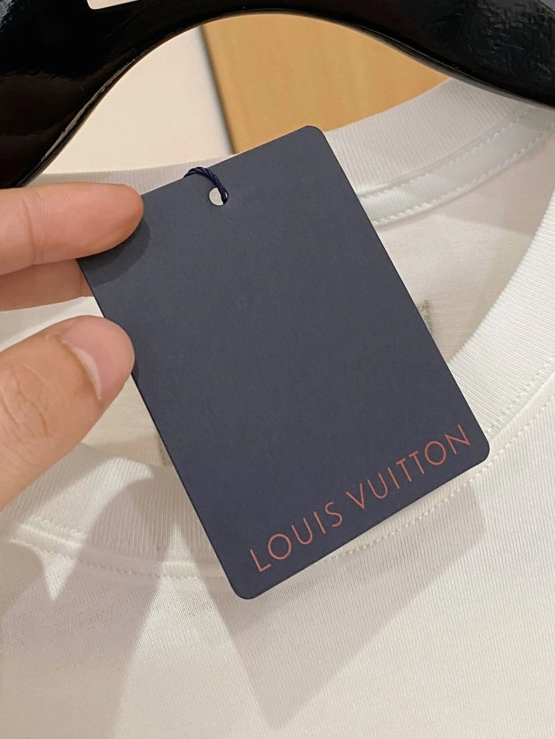 Original Louis Vuitton T-Shirts 134788