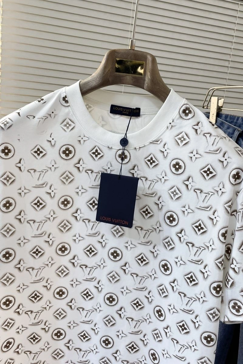 Louis Vuitton T-Shirts Efficient 134717