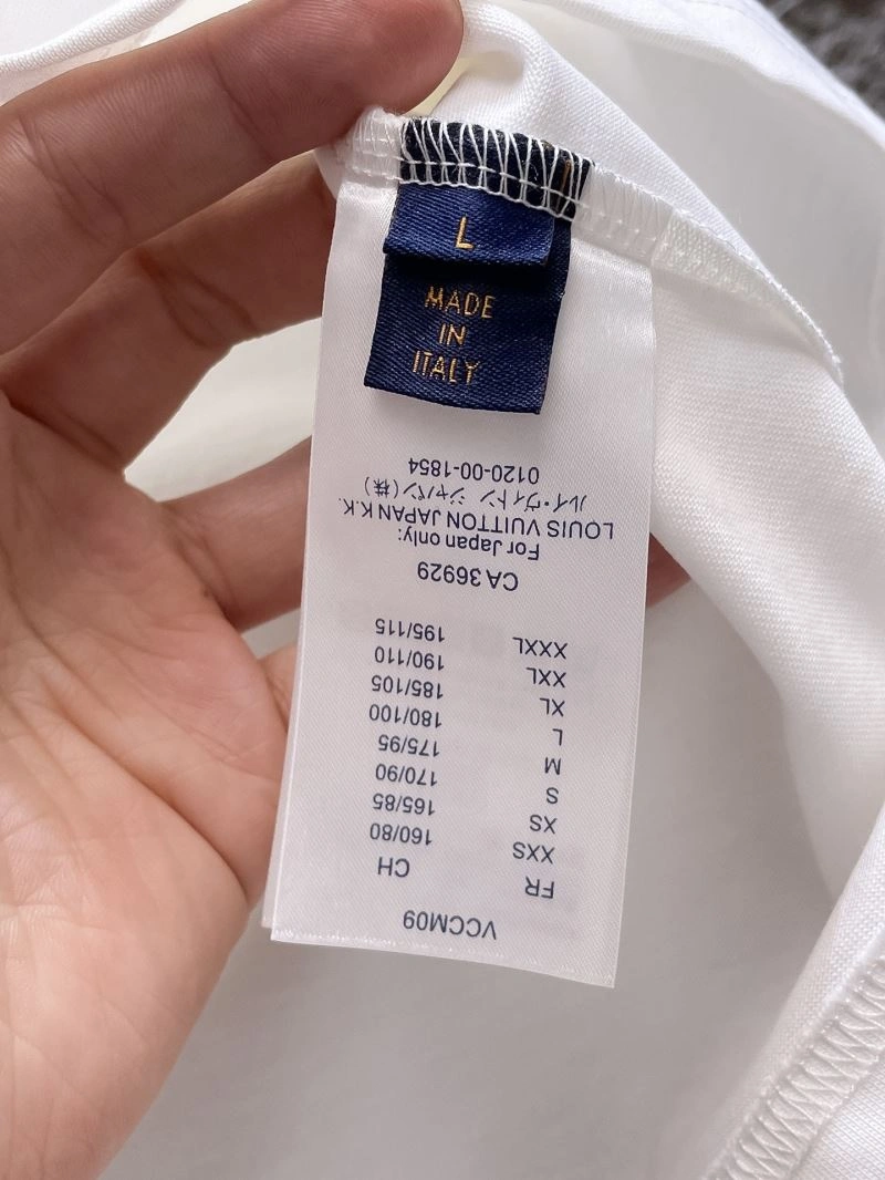Louis Vuitton T-Shirts Popular 134731