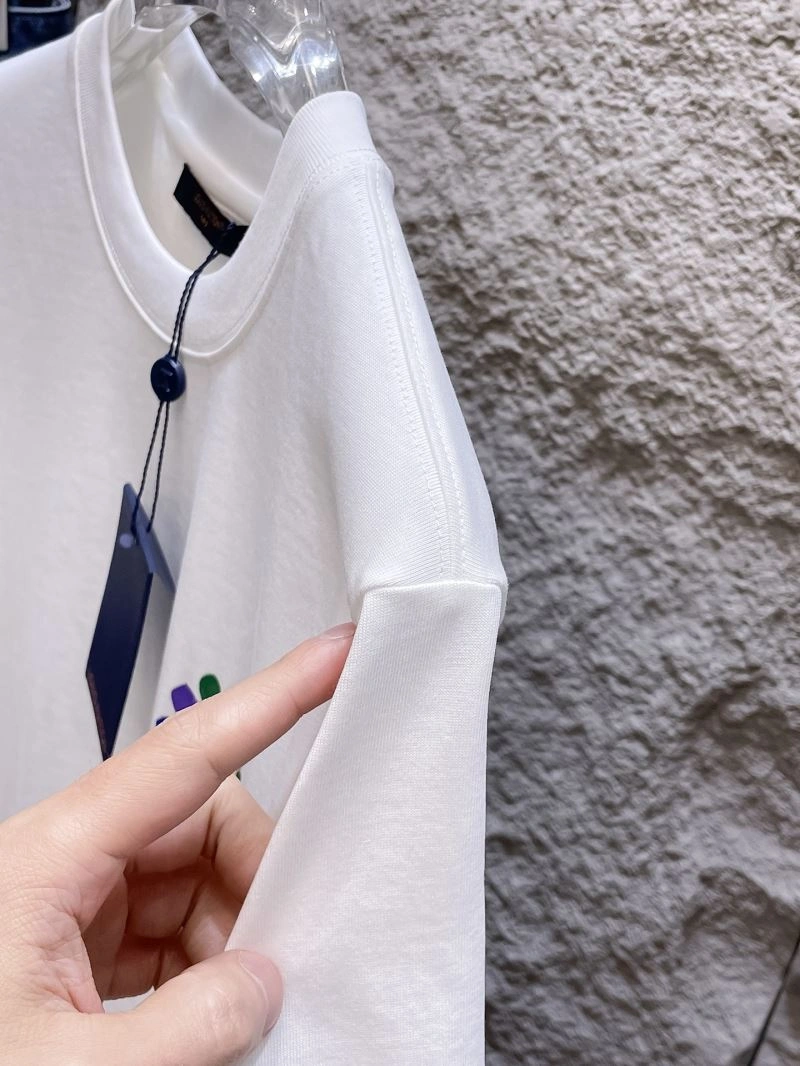 Louis Vuitton T-Shirts Popular 134731