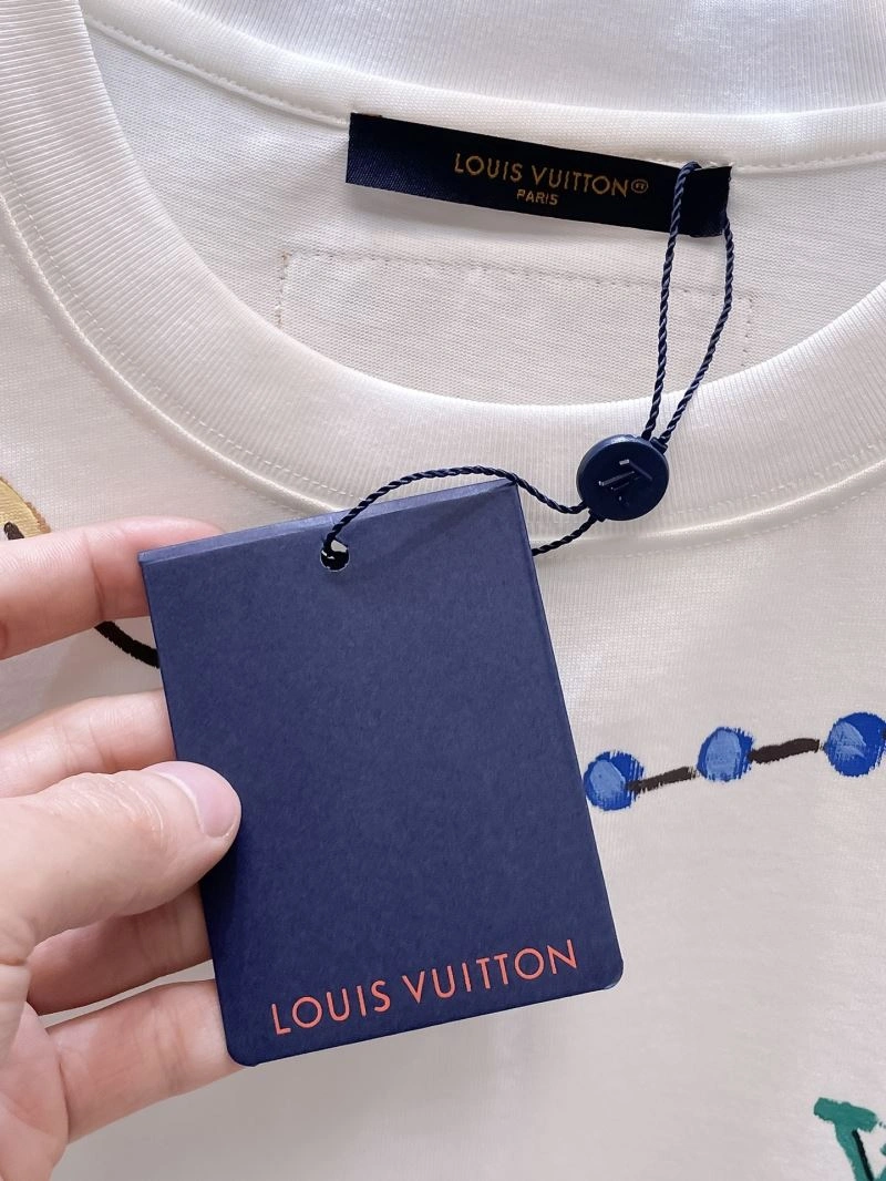 Supportive Louis Vuitton T-Shirts 134725