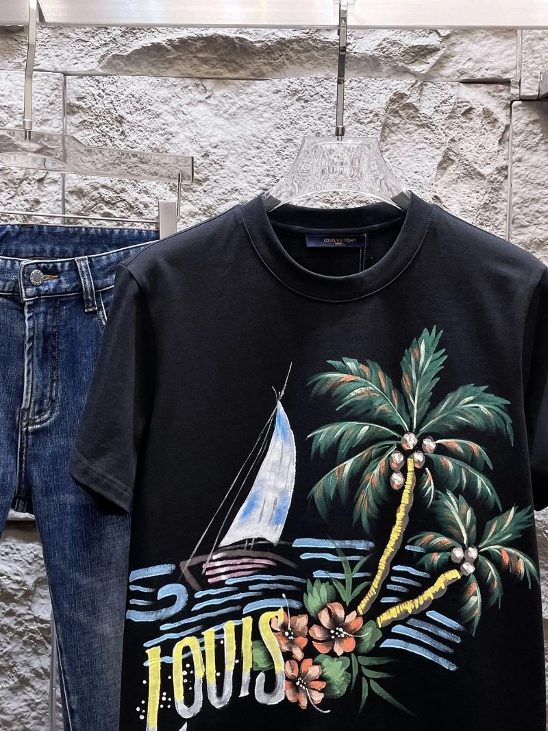 Louis Vuitton T-Shirts Youthful 134739