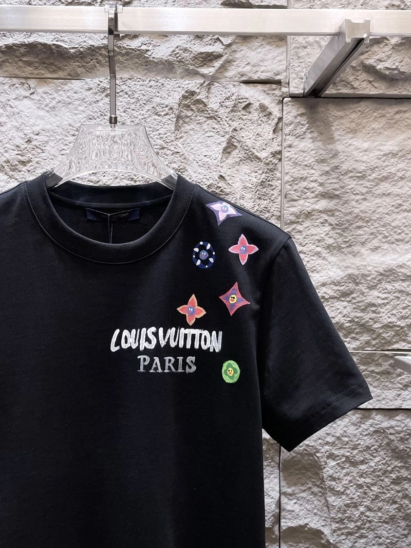 OnTrend Louis Vuitton T-Shirts 134734