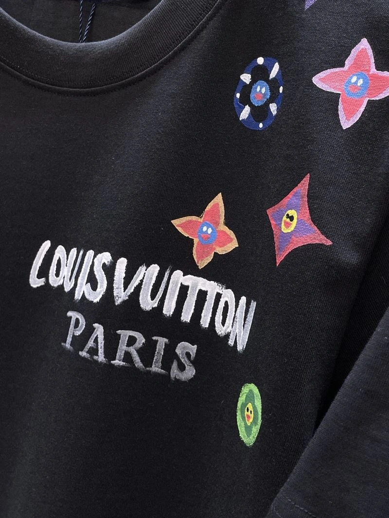 OnTrend Louis Vuitton T-Shirts 134734