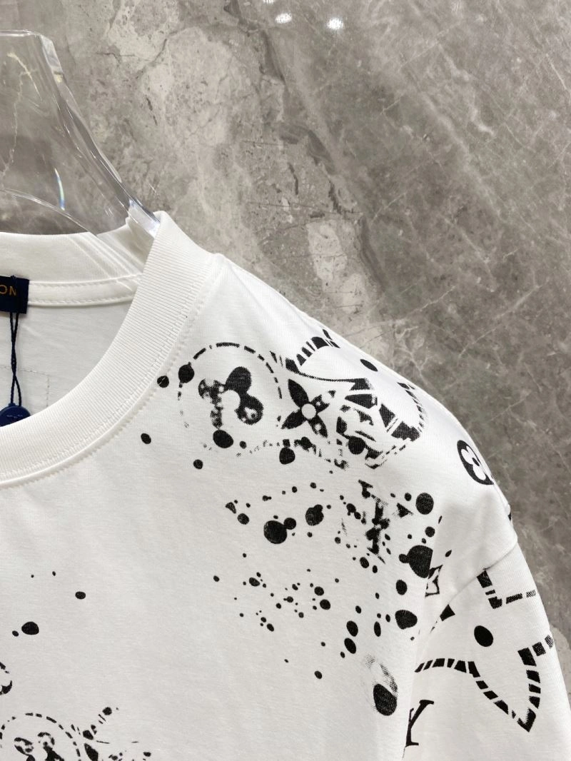 Compact Louis Vuitton T-Shirts 134744