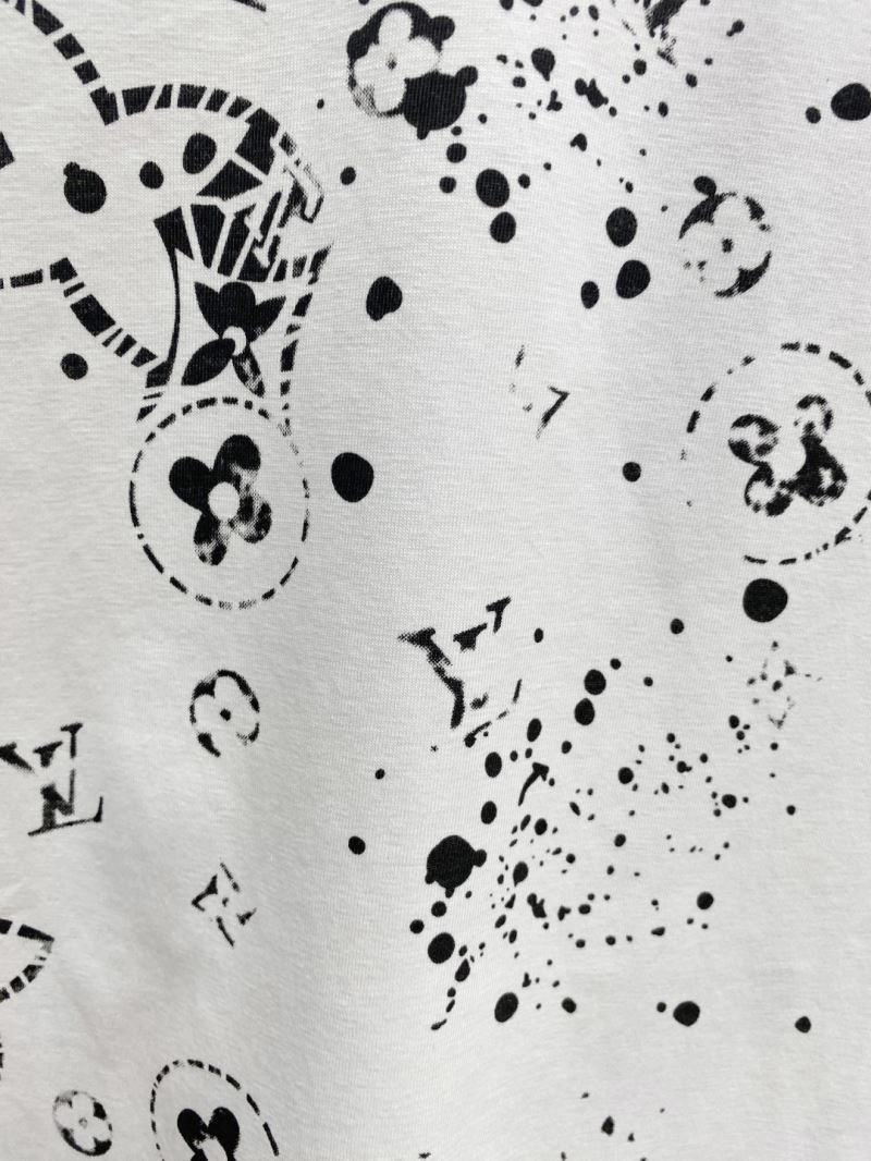 Compact Louis Vuitton T-Shirts 134744