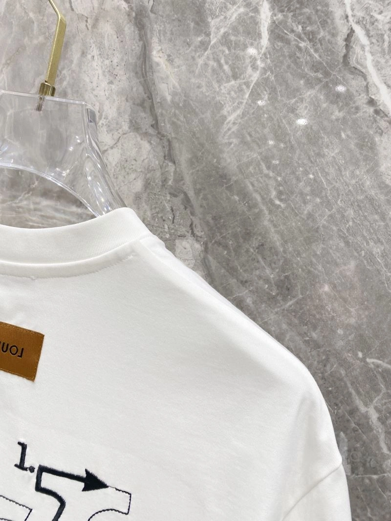 Affordable Louis Vuitton T-Shirts 134709