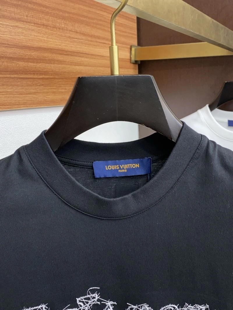FashionForward Louis Vuitton T-Shirts 134698