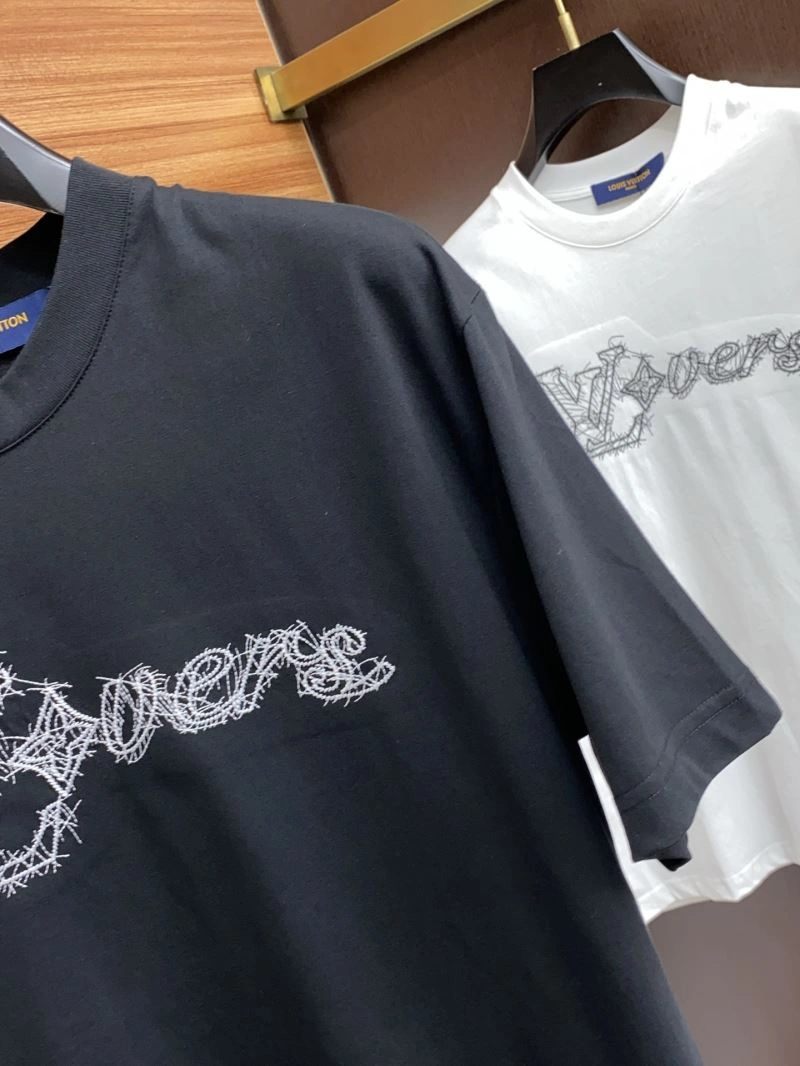 FashionForward Louis Vuitton T-Shirts 134698