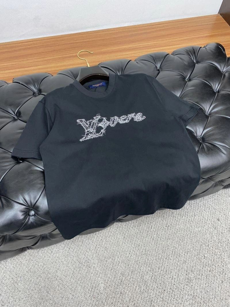 FashionForward Louis Vuitton T-Shirts 134698