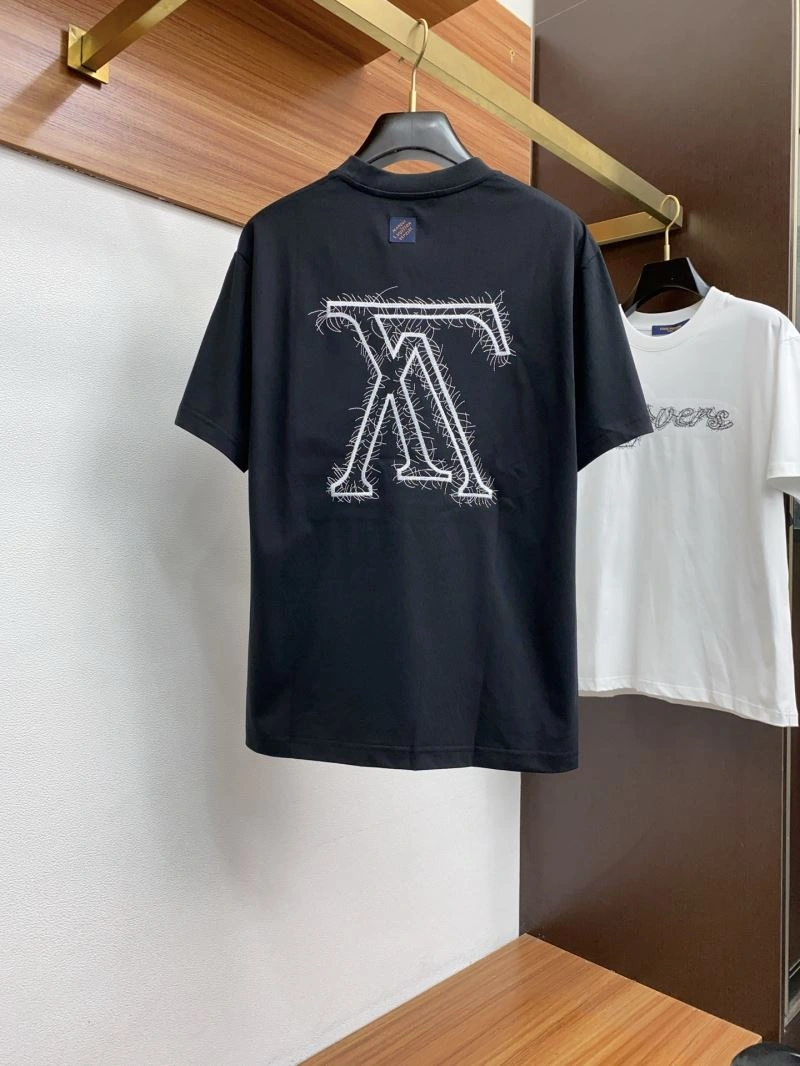 FashionForward Louis Vuitton T-Shirts 134698