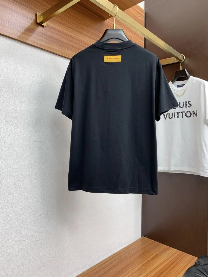 Snug Louis Vuitton T-Shirts 134705