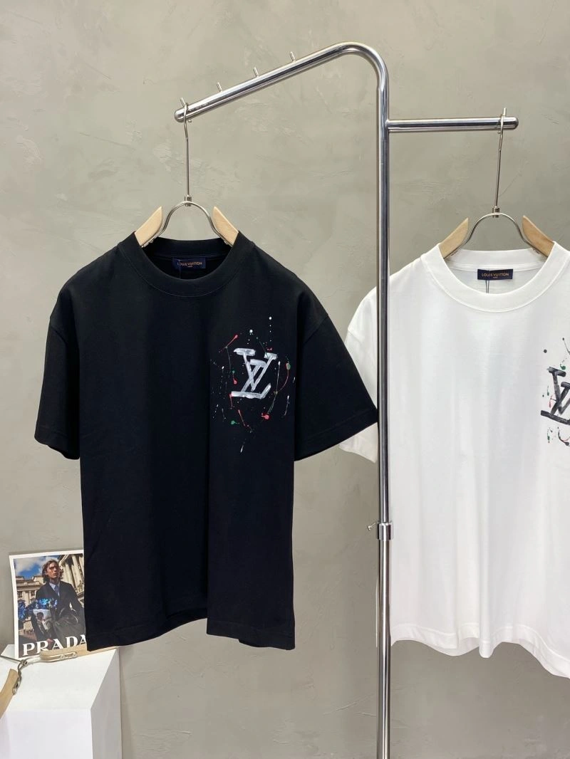 Vibrant Louis Vuitton T-Shirts 134691