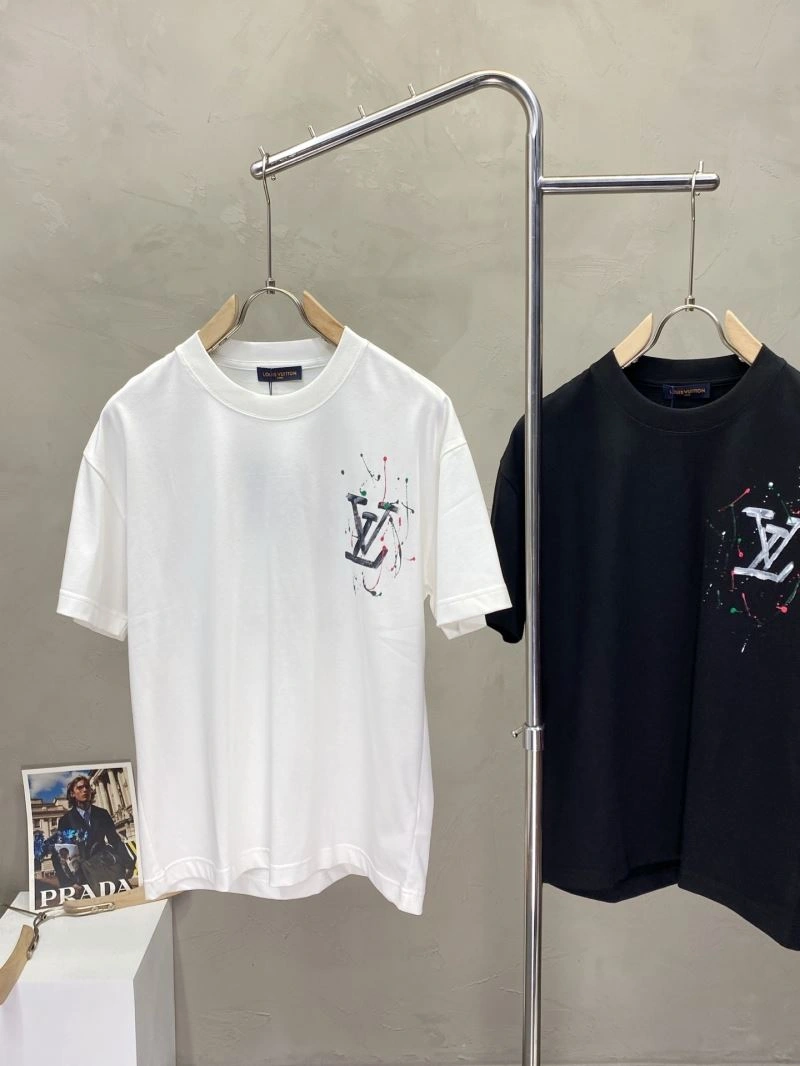 Vibrant Louis Vuitton T-Shirts 134691