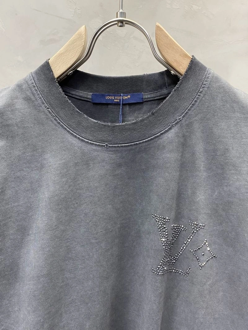 Louis Vuitton T-Shirts Snug 134690