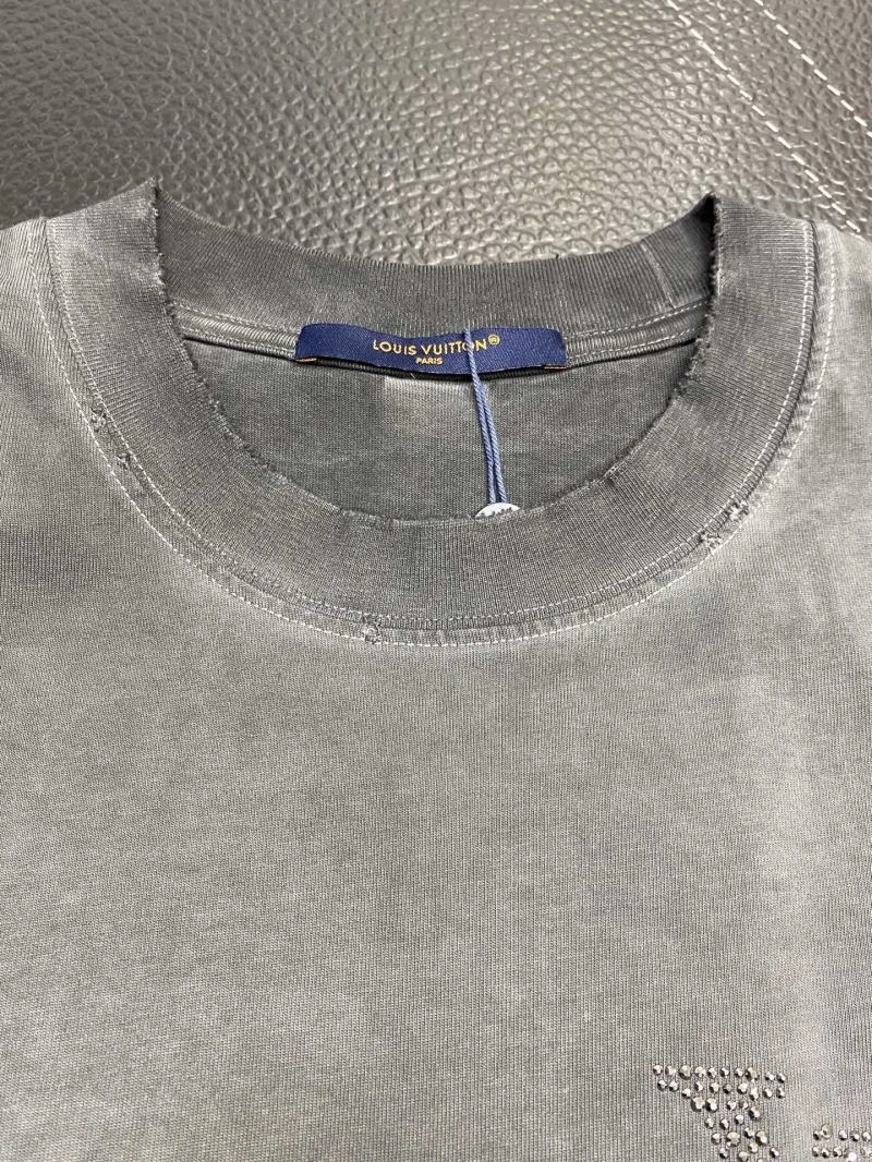 Louis Vuitton T-Shirts Snug 134690