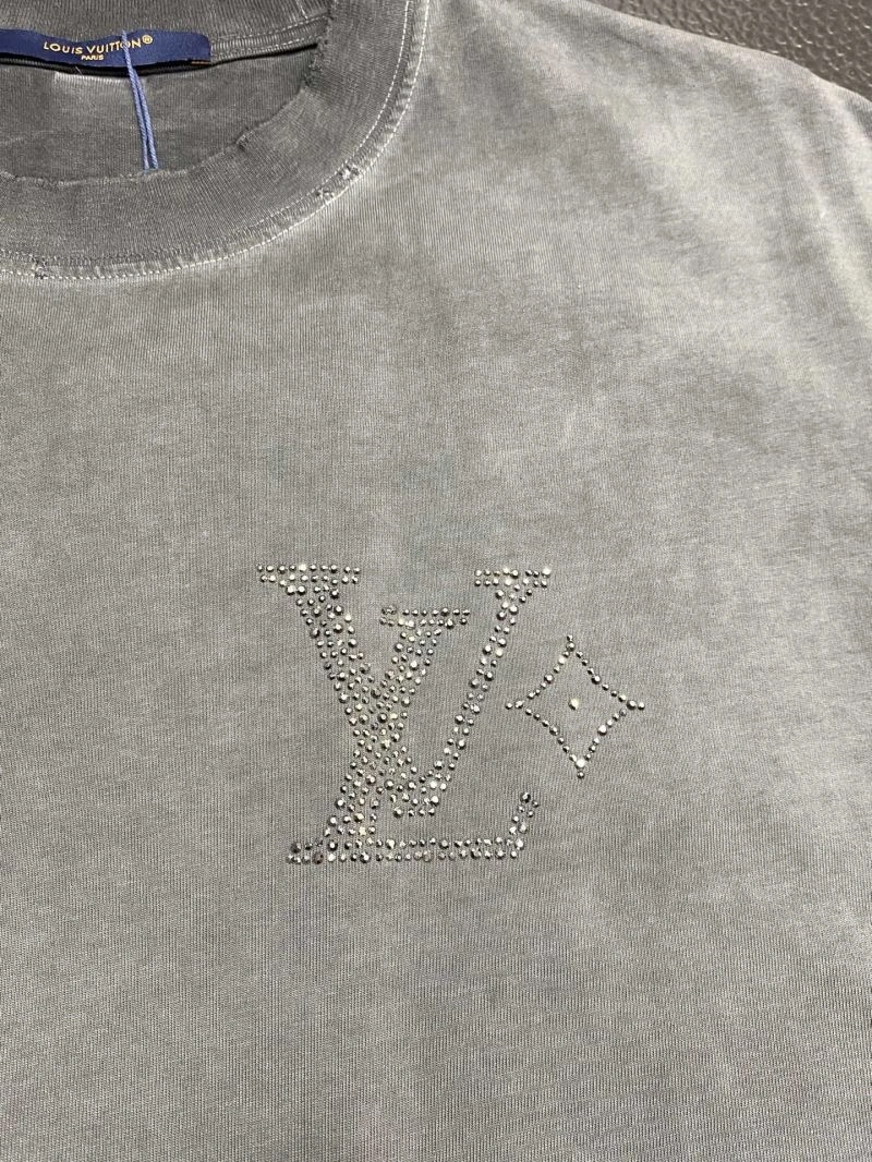 Louis Vuitton T-Shirts Snug 134690